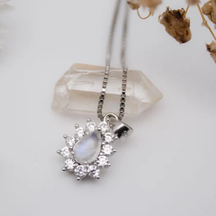 Mommy moonstone - Ketting